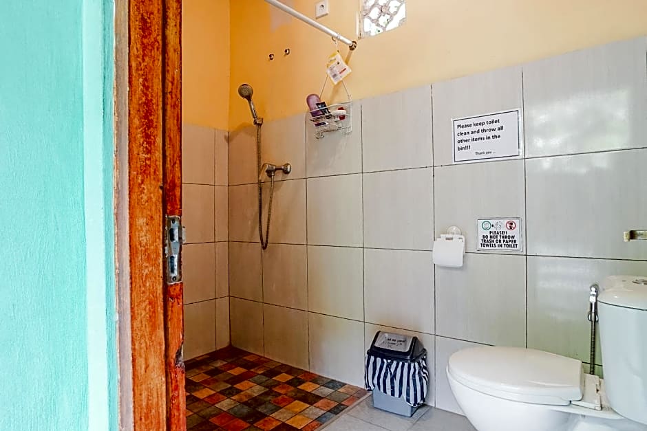 Padi-Padi Hostel & Bar