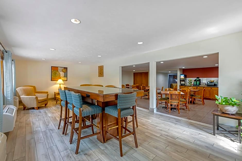Quality Inn & Suites Lincoln South