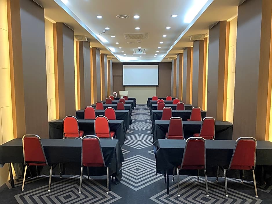 Crown Hotel Changwon