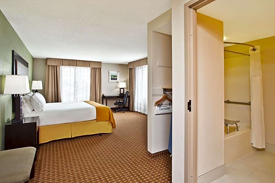 Holiday Inn Express Hotel and Suites Harrington - Dover Area By IHG