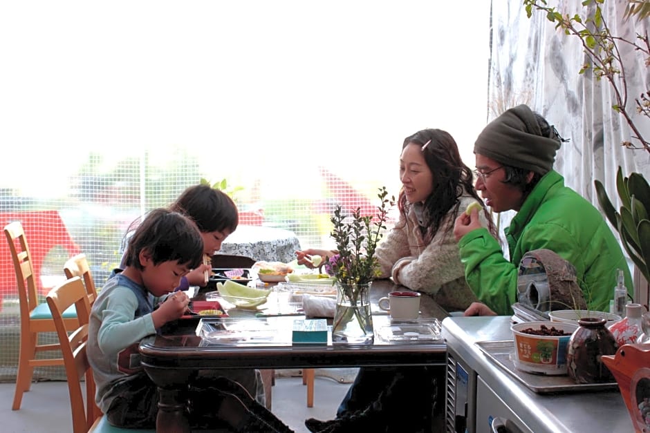 Kamagasaki University of the Arts Cafe Garden Guest House aka KAMAGEI