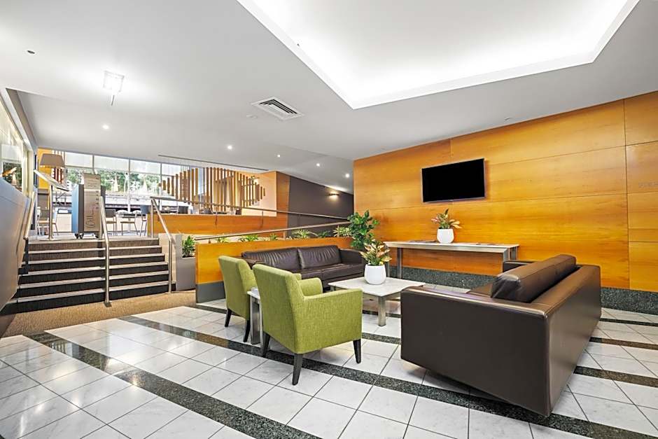 Clarion Suites Gateway