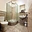 Hostel Helvetia - Private Rooms in City Center