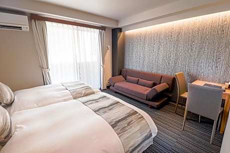 Twin Room with Extra Bed