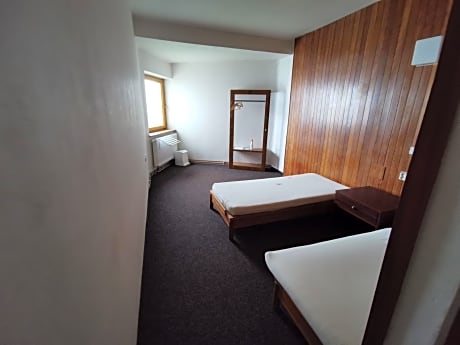 Bed in 4-Bed Mixed Dormitory Room