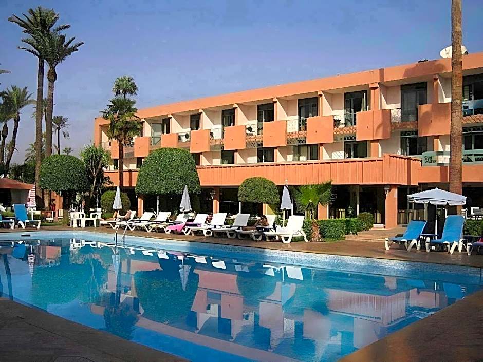 Chems Hotel