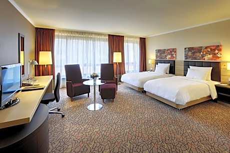 Twin Studio - City Wing