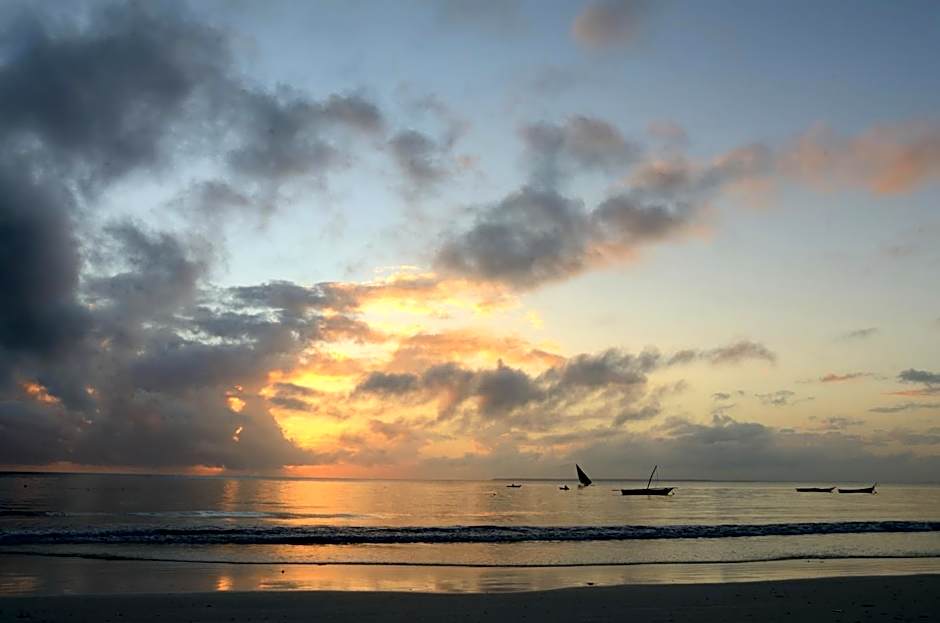 Kaure Sand Beach Lodge