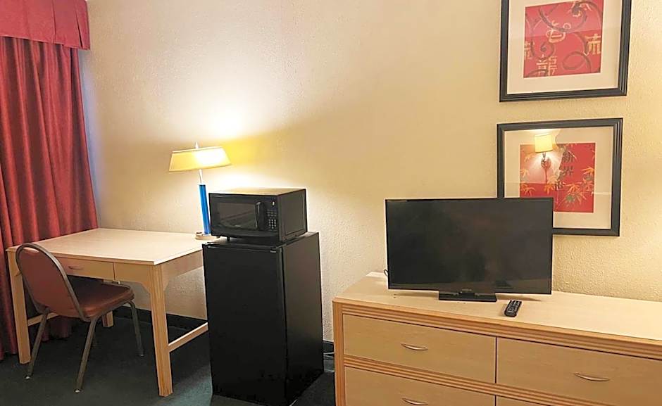 Blue Way Inn & Suites La Crosse
