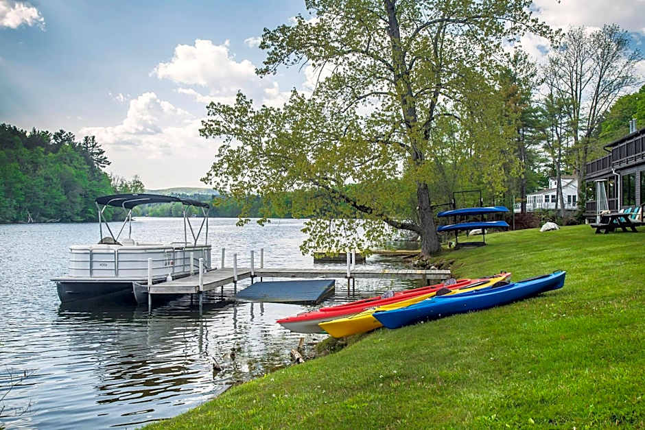 The Black Swan Lee - Lenox, an Ascend Collection Hotel