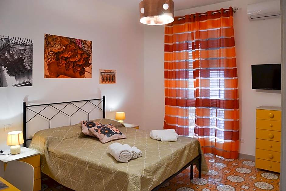 Quattroquarti Stradivari Home