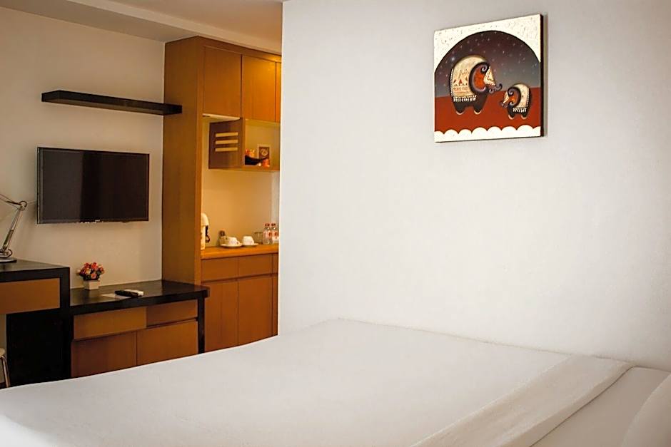 I Residence Hotel Sathorn (SHA Plus)
