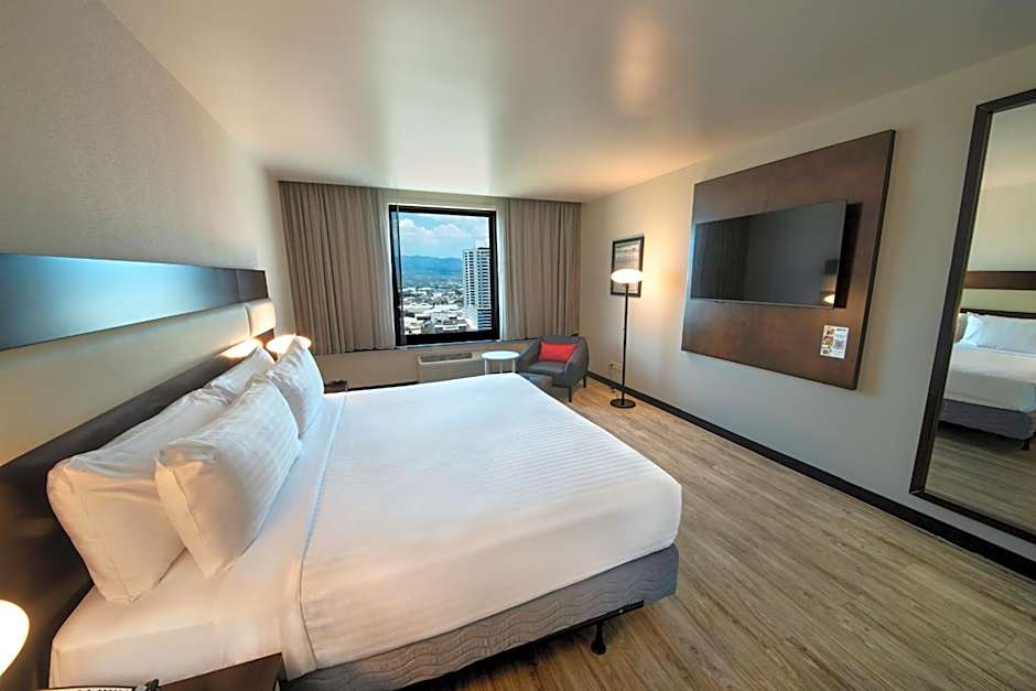 Four Points by Sheraton San Jose Sabana