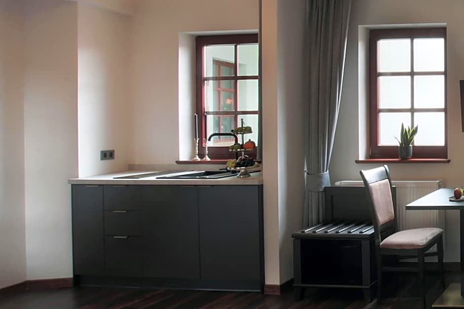 ZEPPELIN APARTMENTS Simple Acomodation