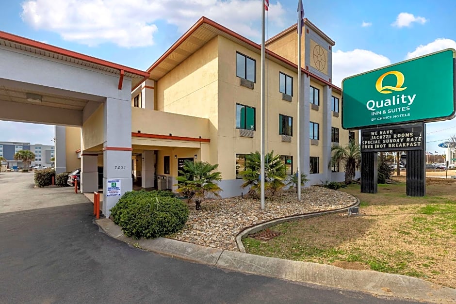Quality Inn & Suites Ft. Jackson Maingate