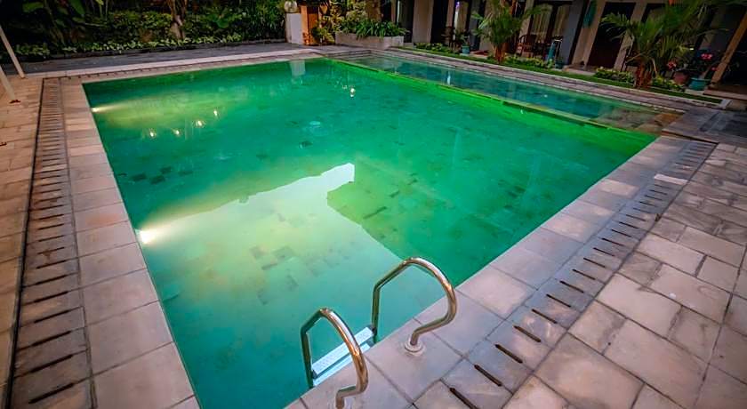 Hotel Palm Garden Kuta