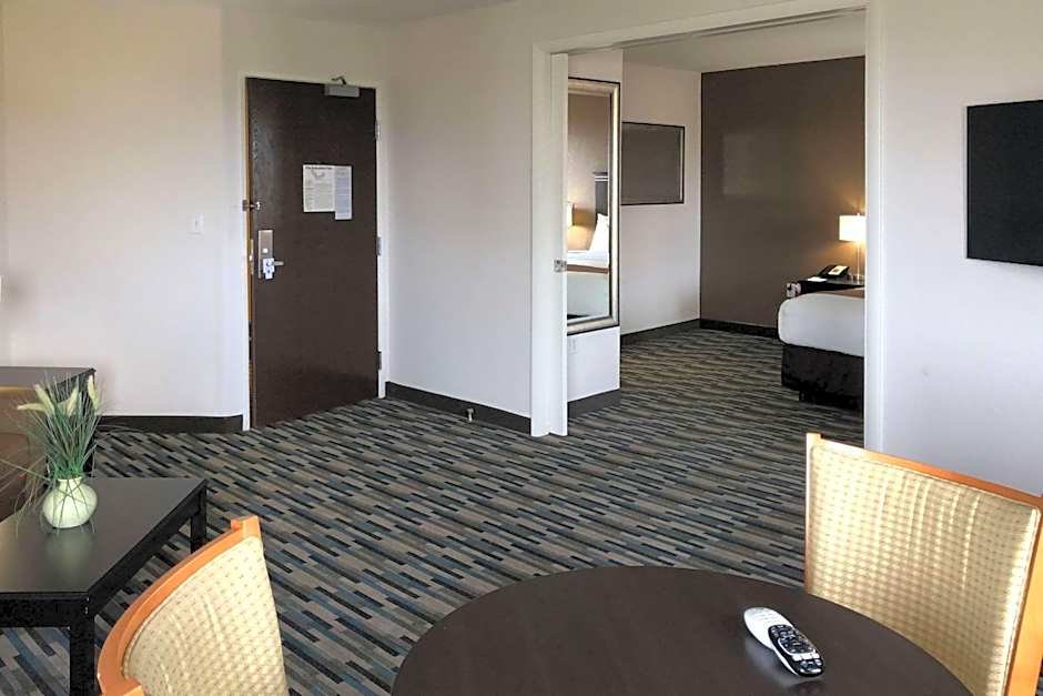 Quality Inn & Suites Denver International Airport