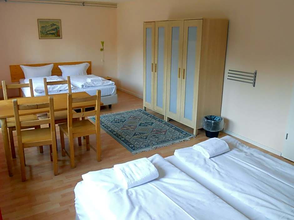 Quartier SansSouci Hostel