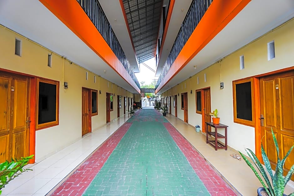 OYO 1720 A2b Residence