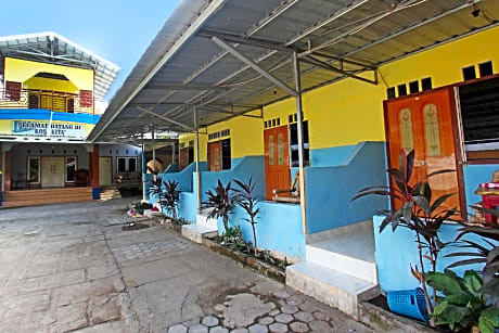 OYO Life 92960 Rumah Kos Kita