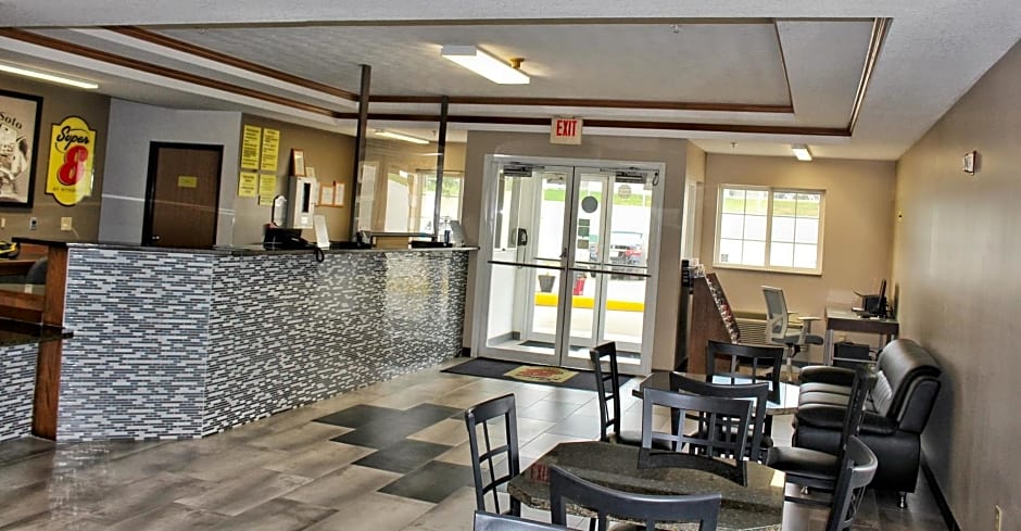 Super 8 by Wyndham De Soto