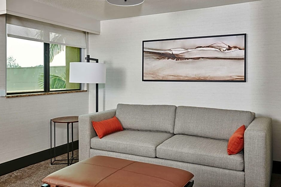 DoubleTree By Hilton Fullerton