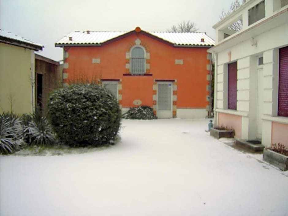 Chambres d'Hôtes Au Grillon Dort