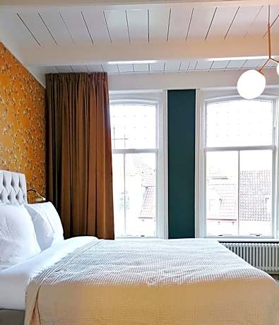Deluxe Double Room with Extra Bed