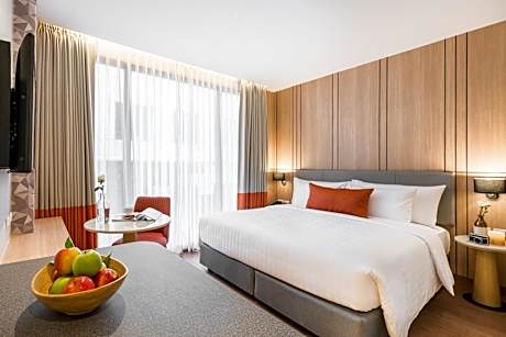 Deluxe Double City View