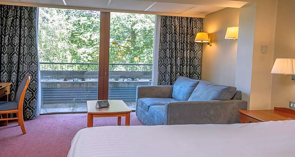 Derby Mickleover, BW Signature Collection