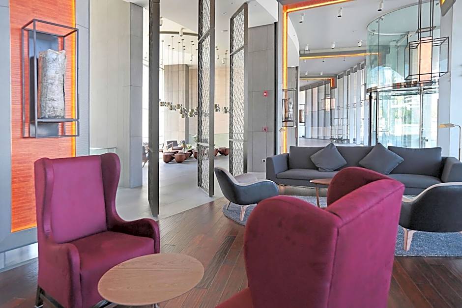DoubleTree by Hilton Santiago Kennedy