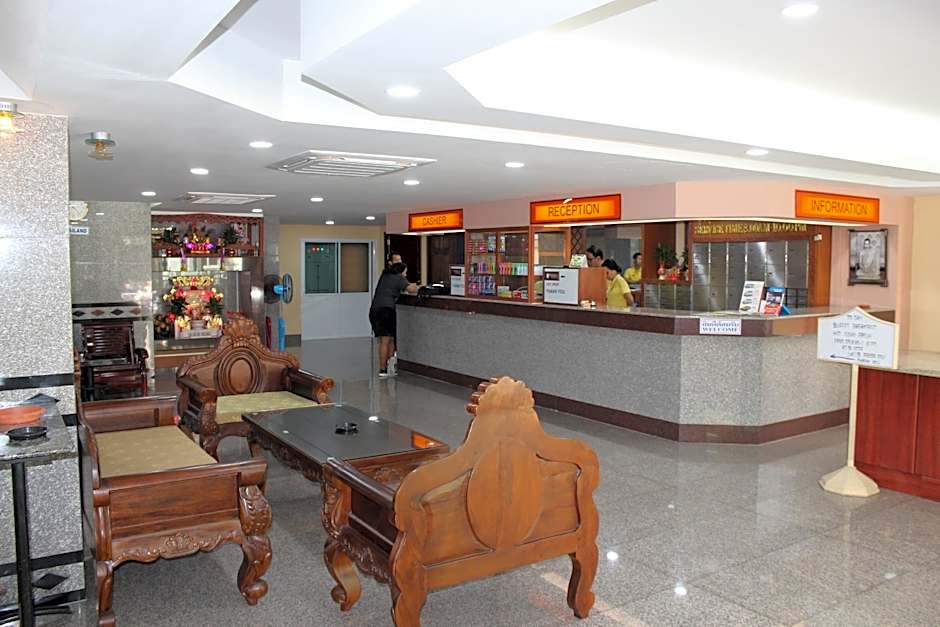 A.A. Pattaya Golden Beach Hotel