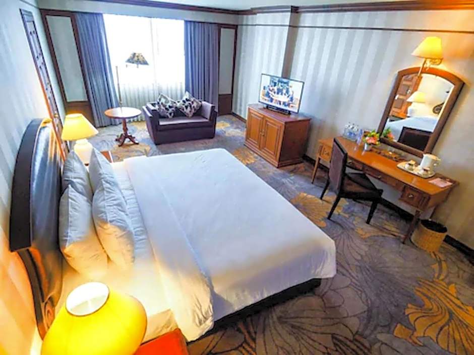 Twin Lotus Hotel