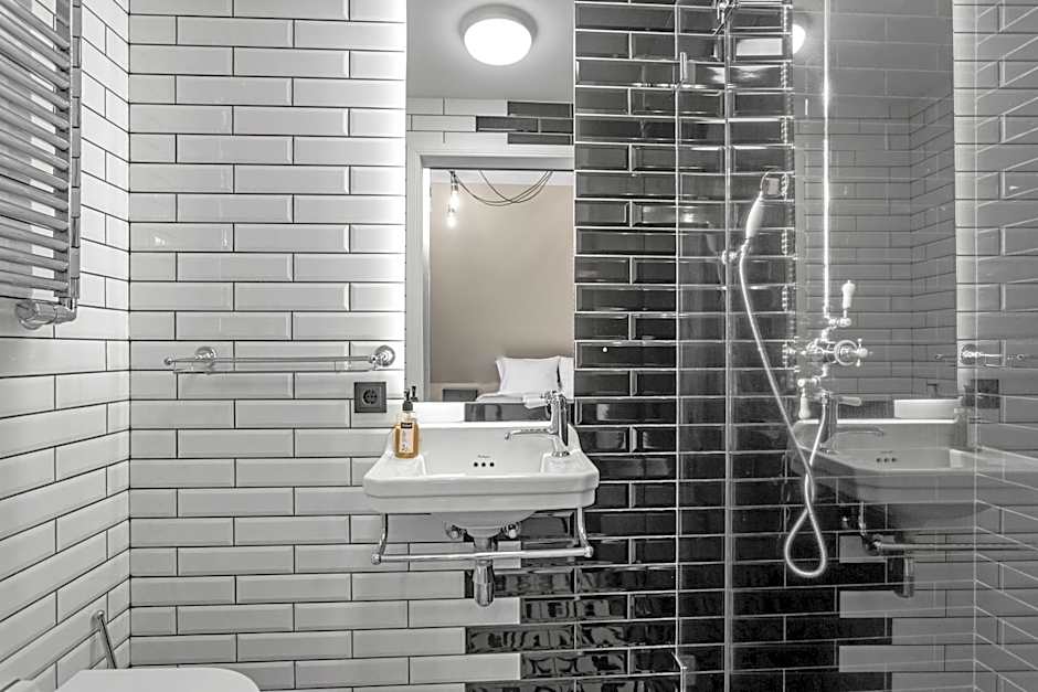 ODDSSON Downtown Hotel