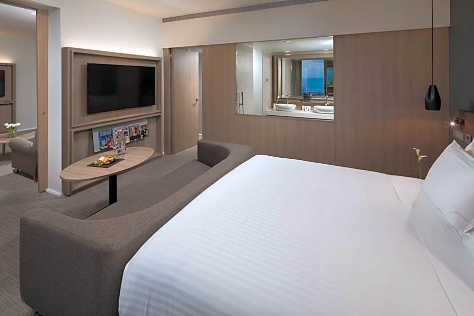Meliá Barcelona Sky