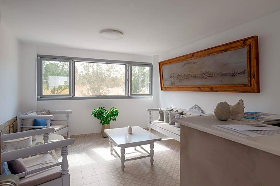 Nautilus Apartments-Suites