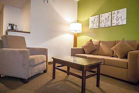 Queen Suite with Two Queen Beds and Sofa Bed - Non-Smoking