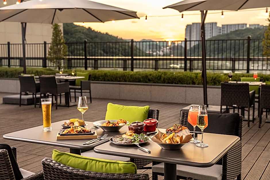 DoubleTree by Hilton Seoul Pangyo Residences