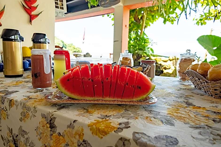 Pousada Sobre As Ondas de Picinguaba