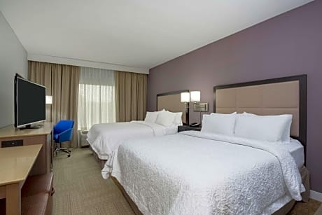 Queen Room with Two Queen Beds (4 Adults)