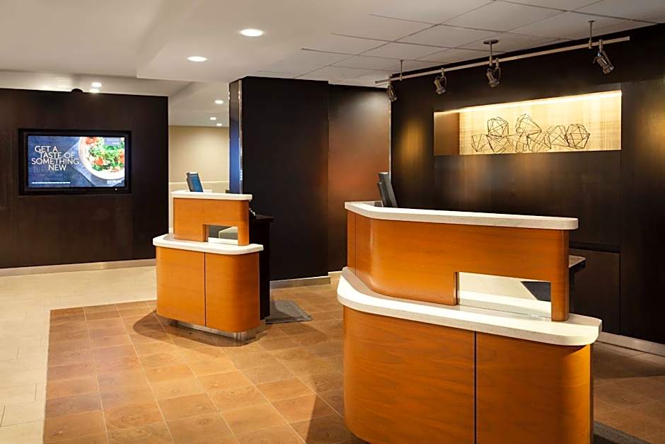 Courtyard by Marriott St. Petersburg Clearwater