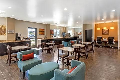 MainStay Suites Denver International Airport