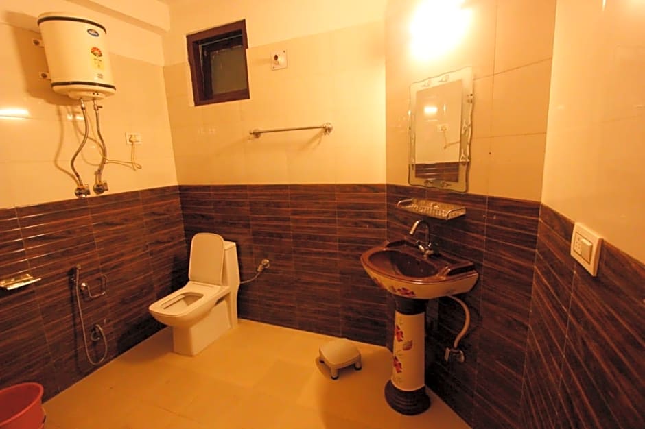 Hotel River Inn – Manali, PA