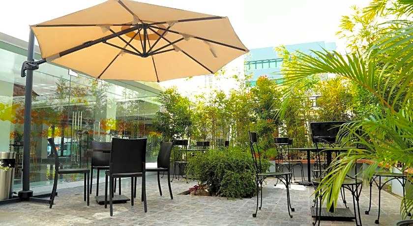 Travelbee Fuente Inn