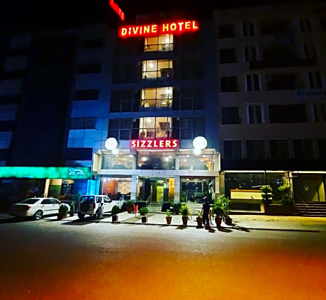 Divine Hotel