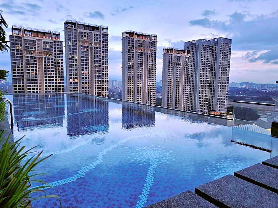 Pavilion 2 Revo l Rooftop Swimming Pool LS15