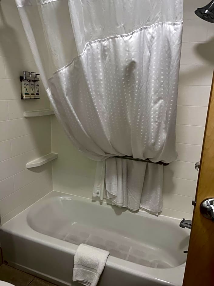 Holiday Inn Express Cedar Rapids - Collins Road By IHG