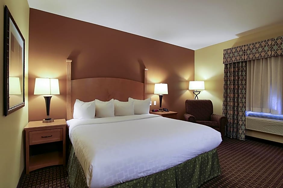 Hawthorn Suites by Wyndham Minot