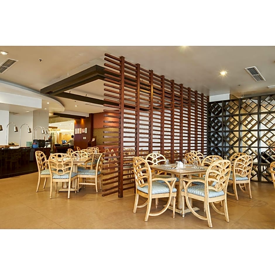 Summit Circle Cebu - Quarantine Hotel