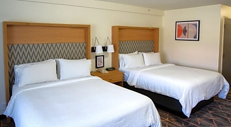 2 Queen Beds - Premium Room